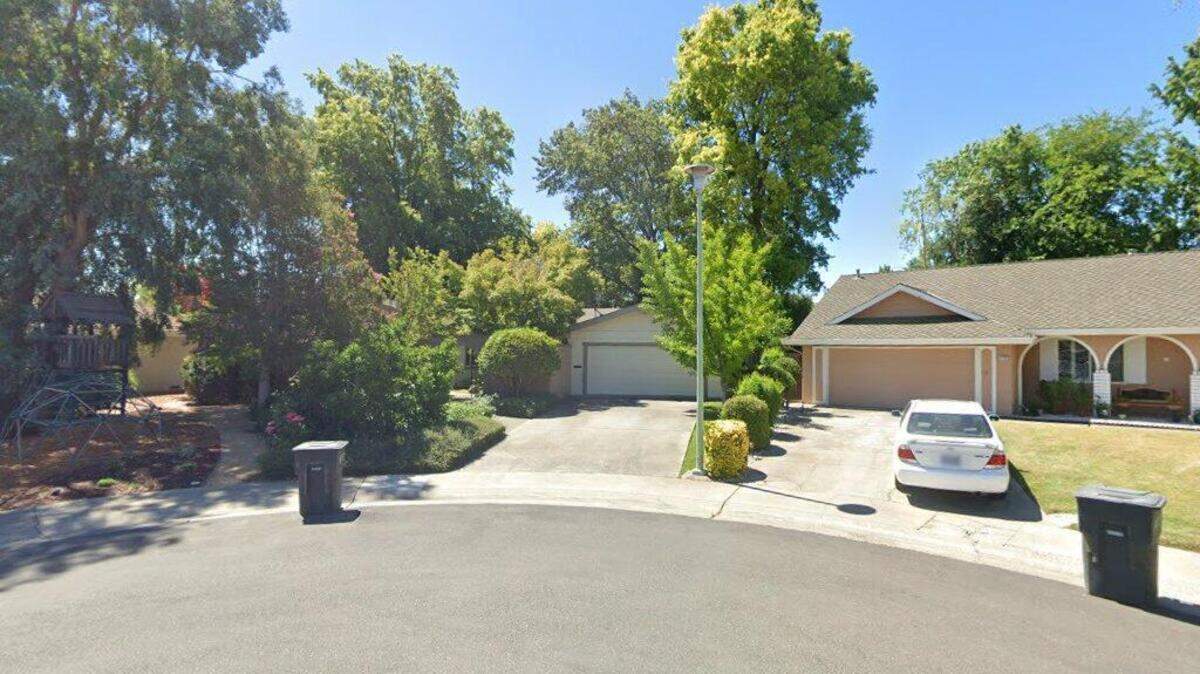 House on 6700 block of Coachlite Way