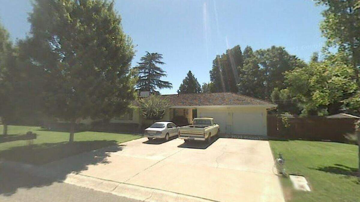 House on Hillcrest Avenue