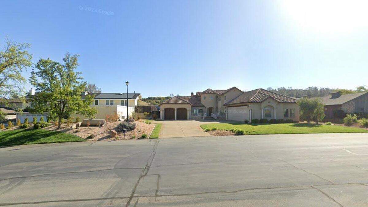 House on 3100 block of Boeing Road