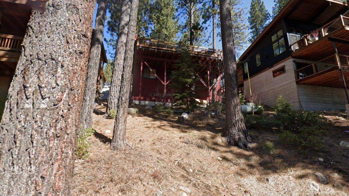 House on 14400 block of Home Run Trail