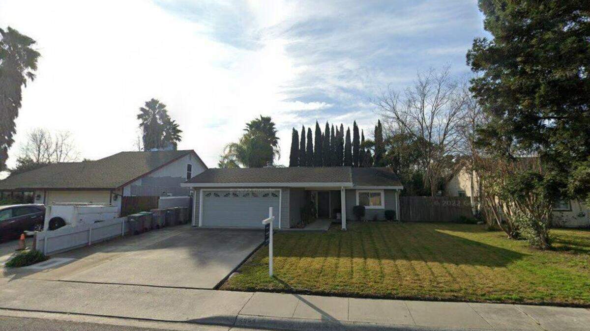 House on 2900 block of Denise Court
