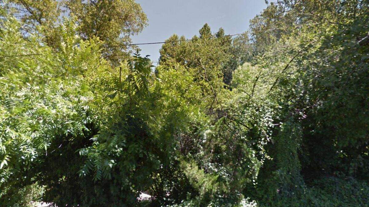 House on 2900 block of Grandview Street