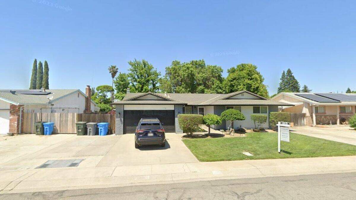 House on 1100 block of Cecily Court