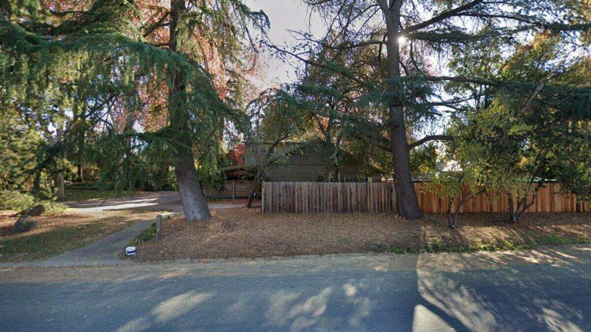 House on 4500 block of North Avenue