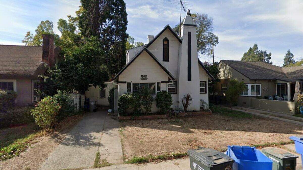 House on 4600 block of Henry Way