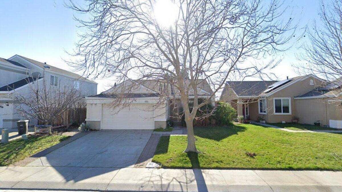 House on 600 block of Anderson Way