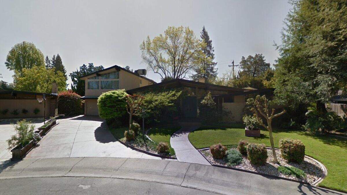 House on 500 block of Sydling Court