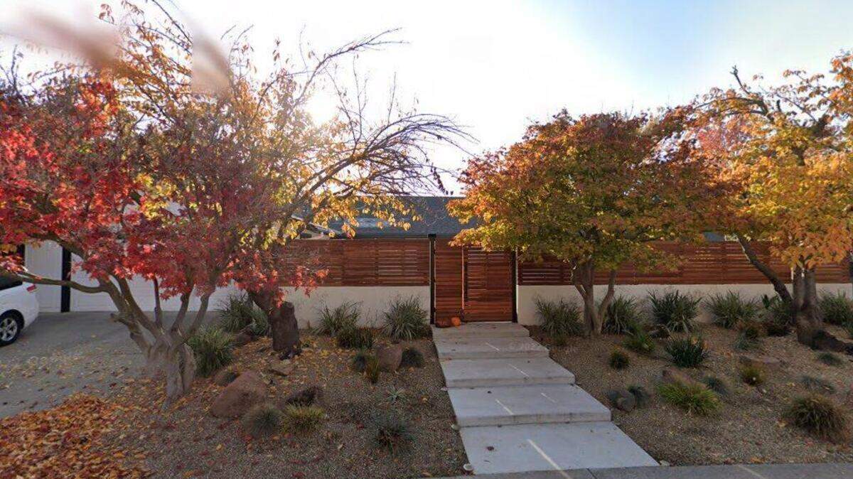 House on 600 block of Morris Way