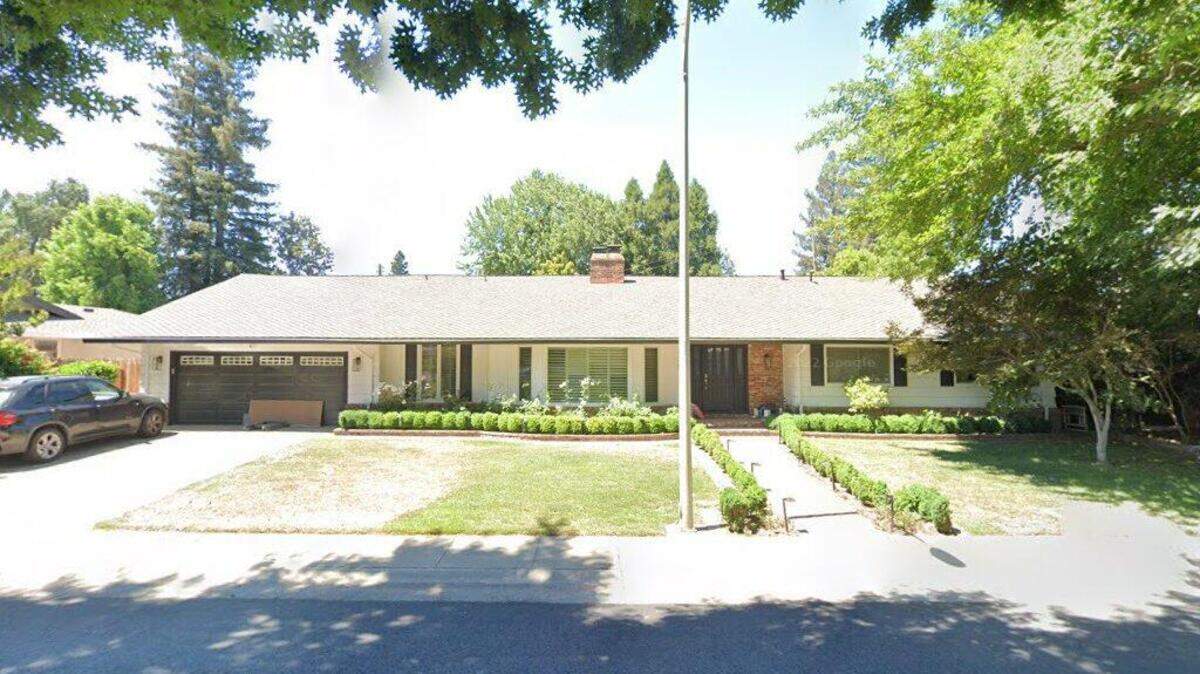 House on 100 block of Clunie Drive