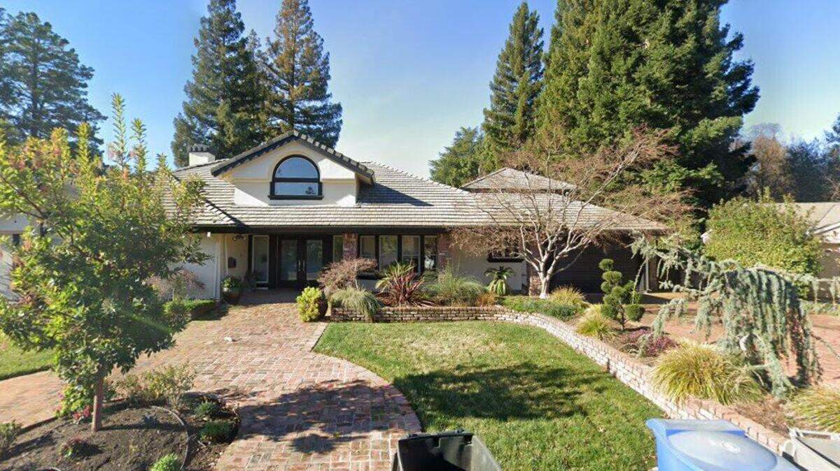 House on 900 block of Casilada Way