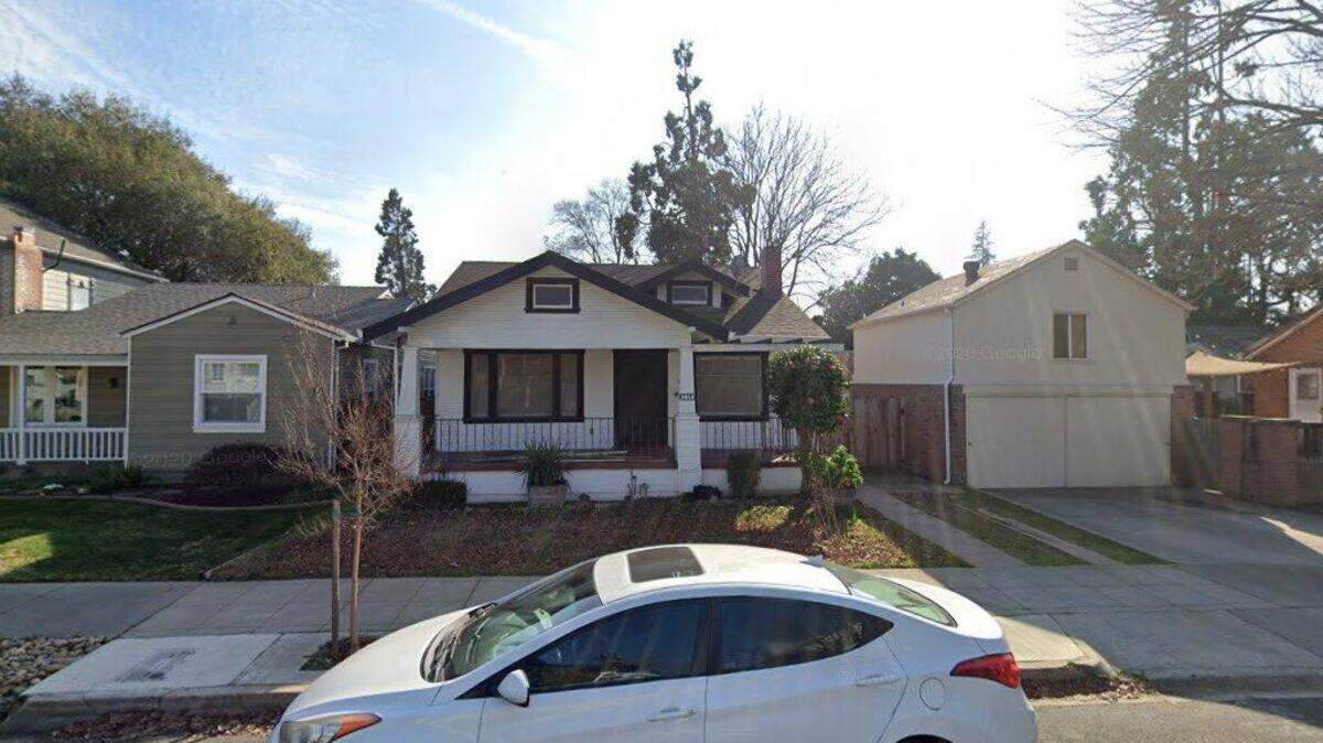 House on 3000 block of Sixth Avenue