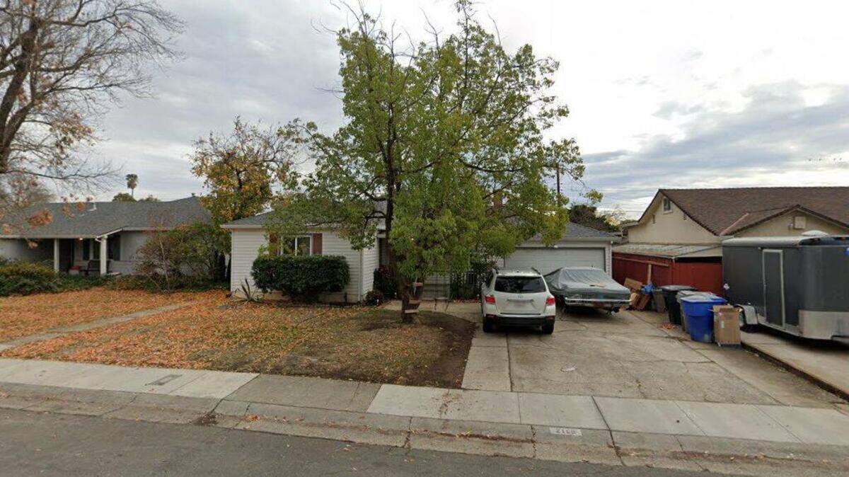House on 2700 block of 17th Street