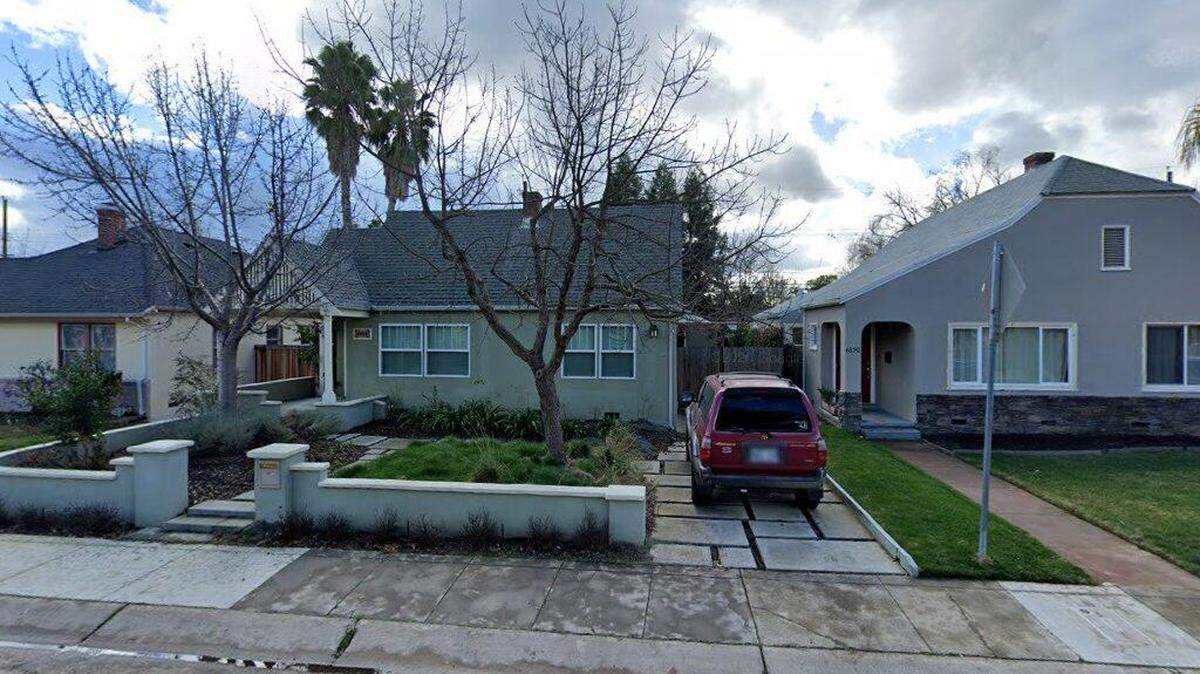 House on 2400 block of 41st Street