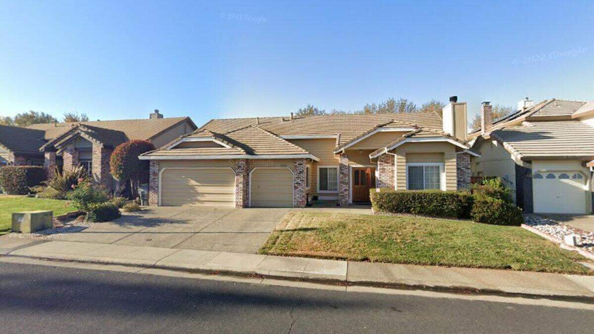 House on 5900 block of Blackstone Drive