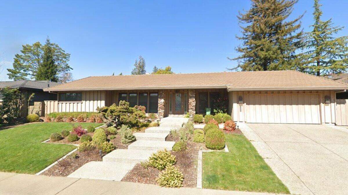 House on 1300 block of Gagle Way
