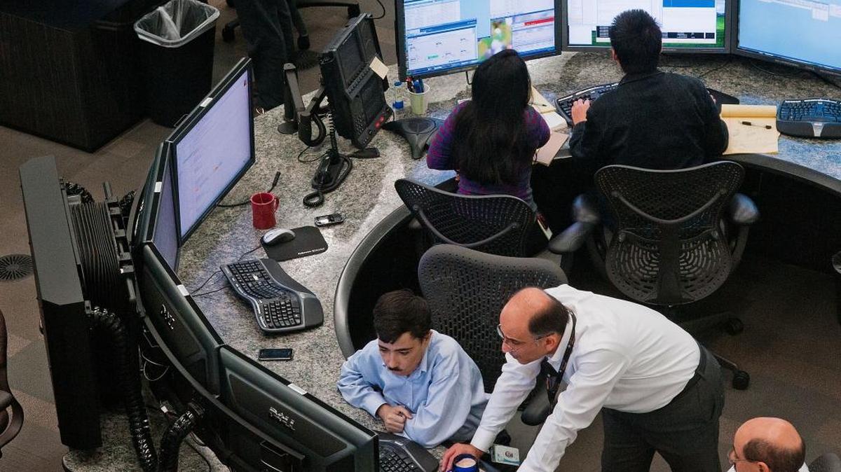 California’s electrical grid is run from Folsom by the Independent System Operator, seen in 2012. The U.S. 9th Circuit Court of Appeals on Thursday upheld a ruling by the Federal Energy Regulatory Commission that ordered five electricity providers to make refunds totaling $200 million for the state’s energy crisis in 2000 and 2001.