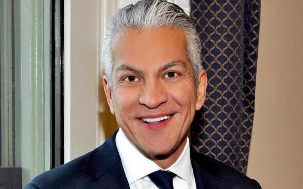
Javier Palomarez, president and CEO of the U.S. Hispanic Chamber of Commerce, which represents the interests of more than 3.2 million Hispanic-owned businesses, will be the keynote speaker at the Small Business Symposium and Procurement Fair on Thursday hosted by the Sacramento Hispanic Chamber of Commerce and Visa.
