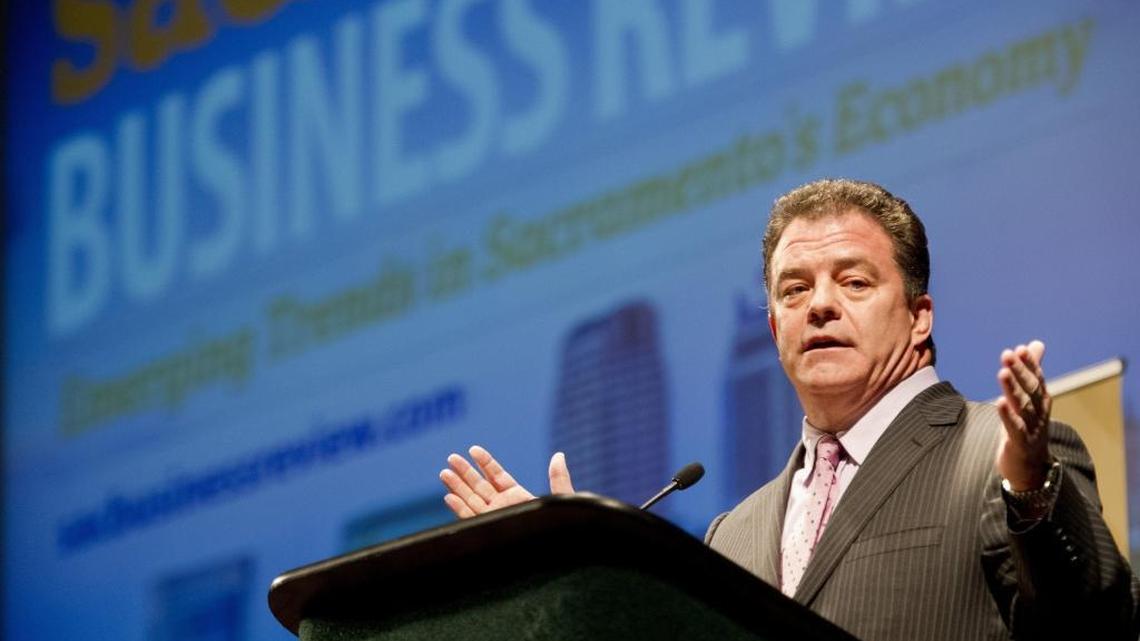 Barry Broome, chief executive of the Greater Sacramento Area Economic Council, speaks at an economic conference at Sacramento State in January 2015.