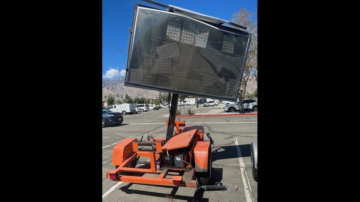 A woman accused of drunken driving hit a “Don’t drink & drive” sign at a Palm Springs DUI checkpoint, California police say.