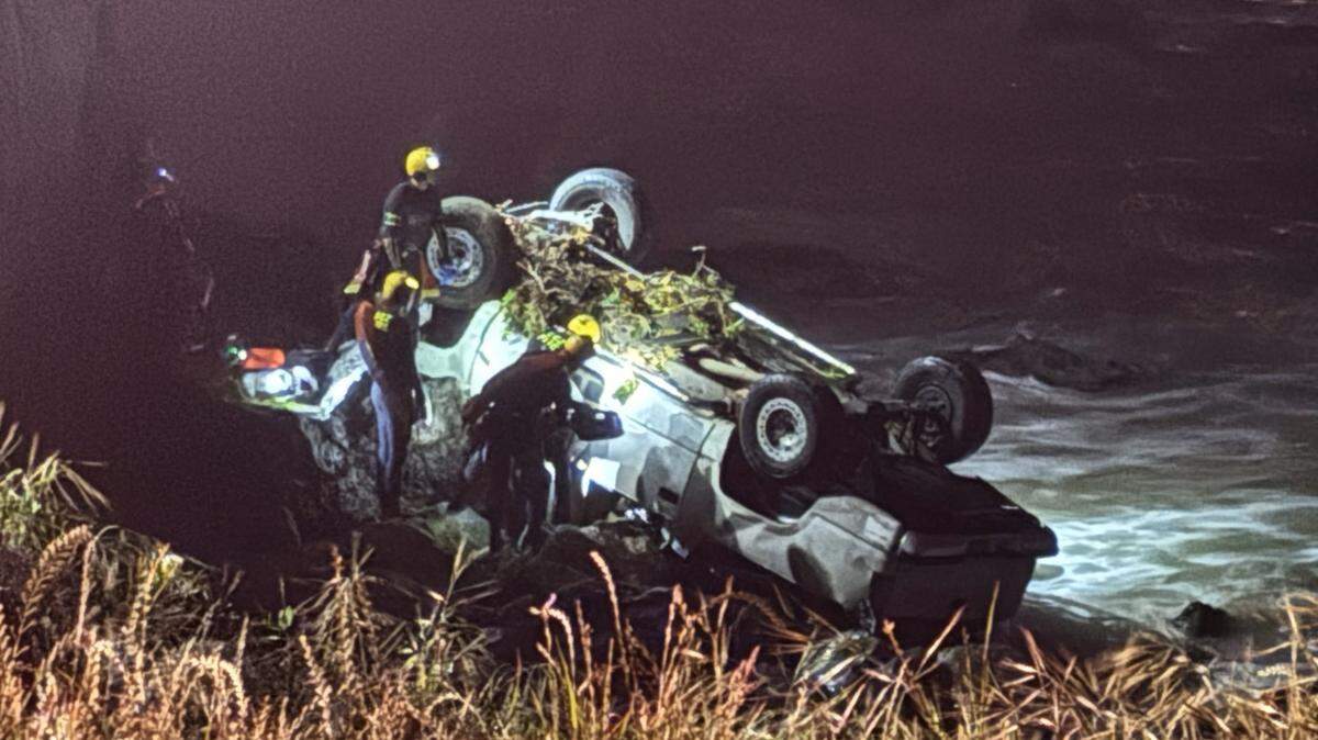 A driver fleeing a pursuing State Parks officer crashed off a cliff into the ocean and died near Santa Cruz, California police say.