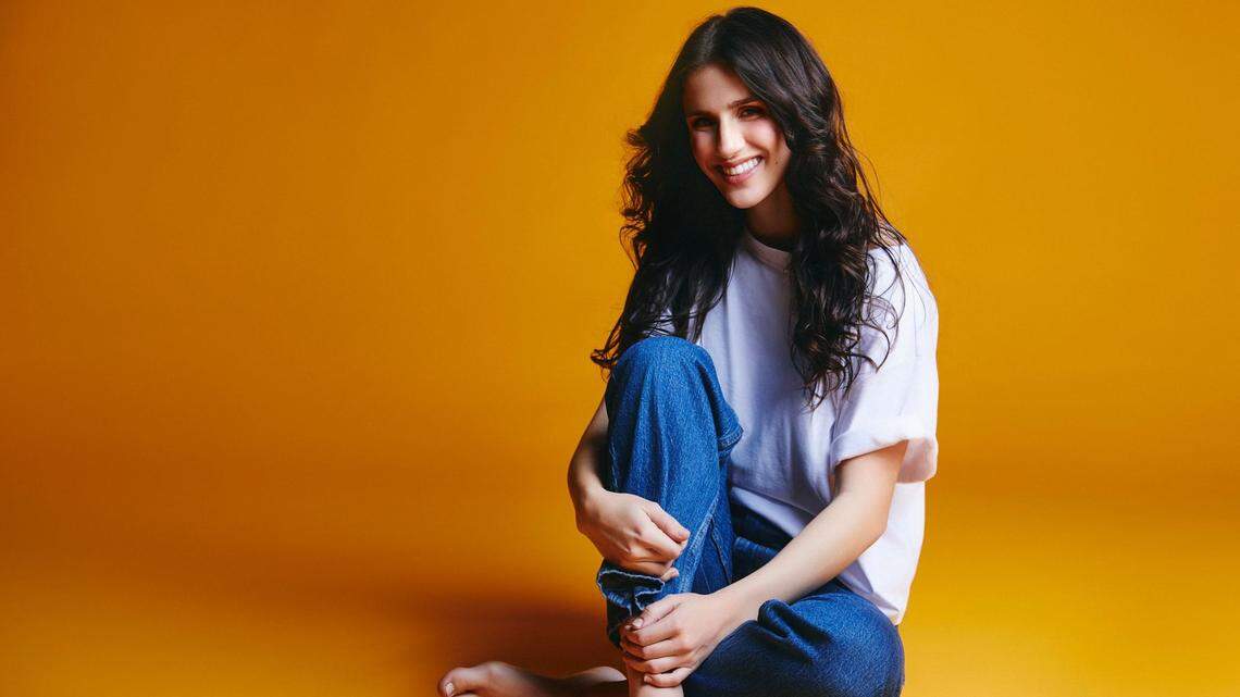 Abi Carter released her new single “This Isn’t Over” on May 17.