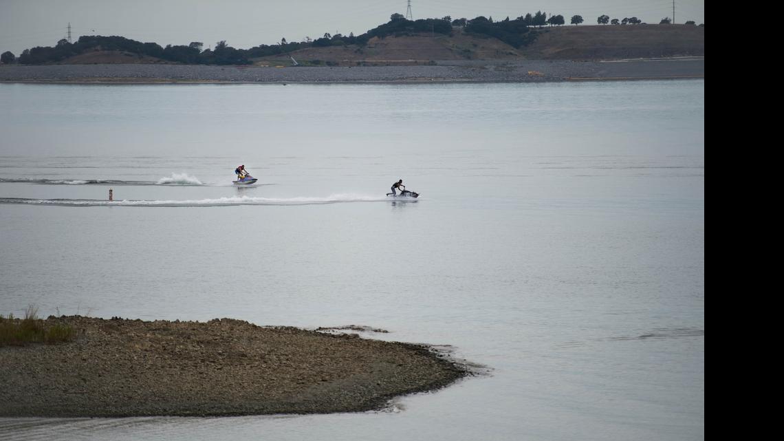 
Multiple local water officials say that even if Folsom Lake temporarily becomes nothing more than a river, the Sacramento region’s residents will get the water they need.
