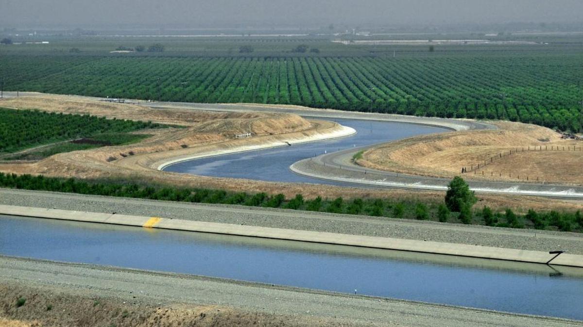 Portions of the two largest north-south water delivery systems in California run side-by-side near Patterson, Stanislaus County. In the foreground is the Edmund G. Brown California Aquaduct (State Water Project) and behind it is the Delta-Mendota Canal, part of the (Federal) Central Valley Project.
