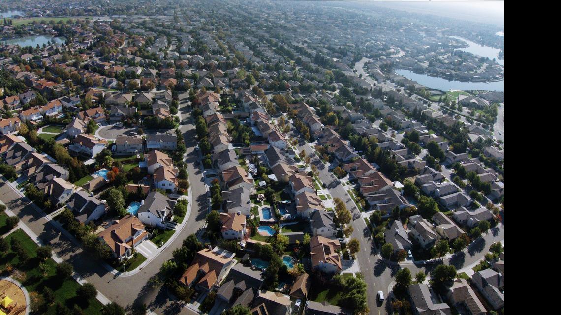In aerial images digitally stitched together, Elk Grove’s urban density is apparent. With 285,000 new homes on tap in the region, planners say smaller lots will be the norm instead of suburban sprawl.