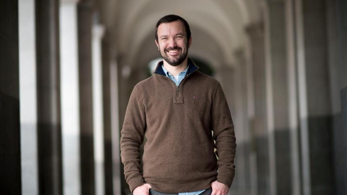 Daniel Conway, who was the chief of staff for Sacramento Mayor Kevin Johnson, has resigned to go into the marijuana business. A political consultant and former lobbyist, he is the new managing partner in a company called Truth that is seeking to invest in the California marijuana economy as pot businesses become regulated under new state governance that will go into effect by 2018.