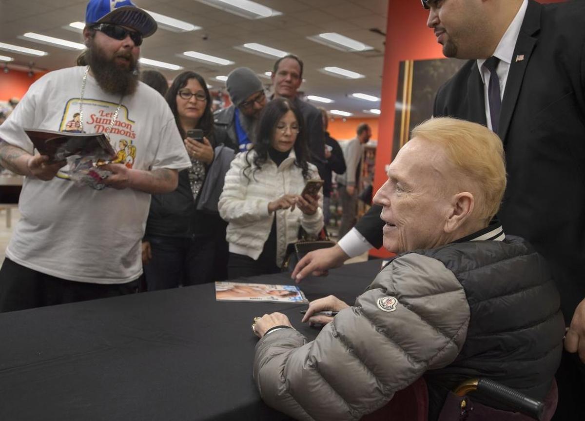 Hustler magazine publisher Larry Flynt greets patrons at the newly opened Hustler Hollywood store in Sacramento in 2018.