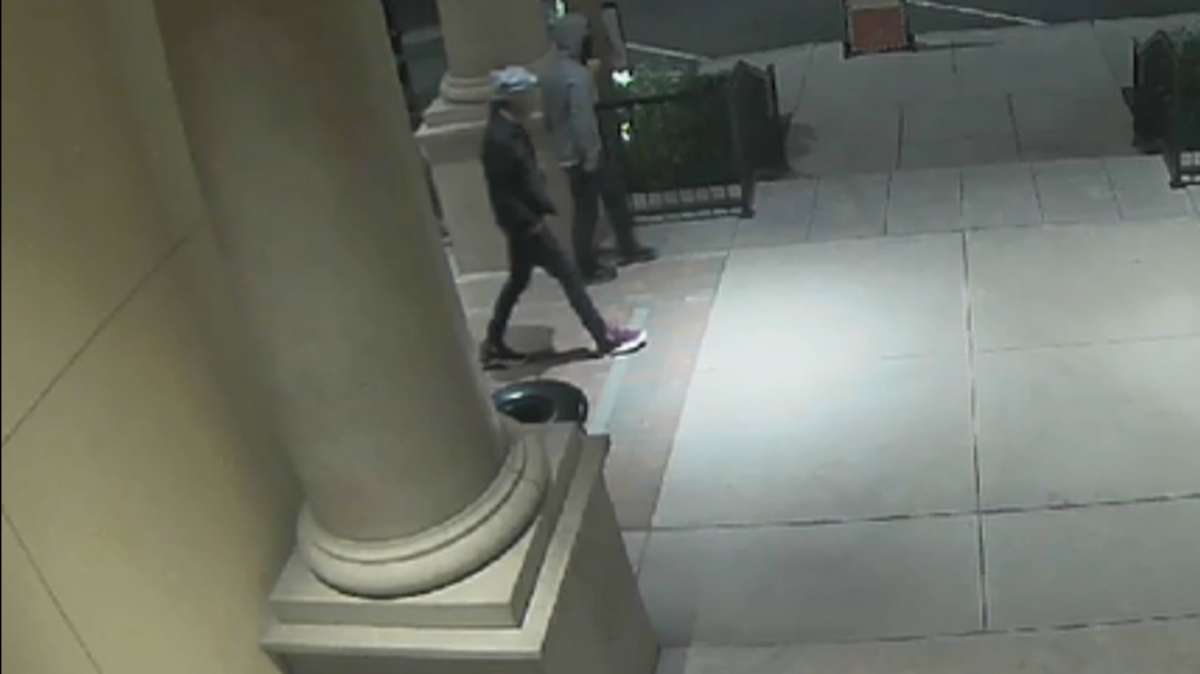 The suspects were described as Hispanic males, one about 5-foot-10 and the other about 5-foot-7.