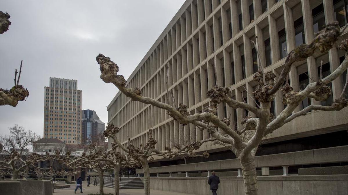 The Sacramento Superior Court is recruiting to fill the 19-member, 11-alternate panel charged with investigating and reporting on the workings of local government.