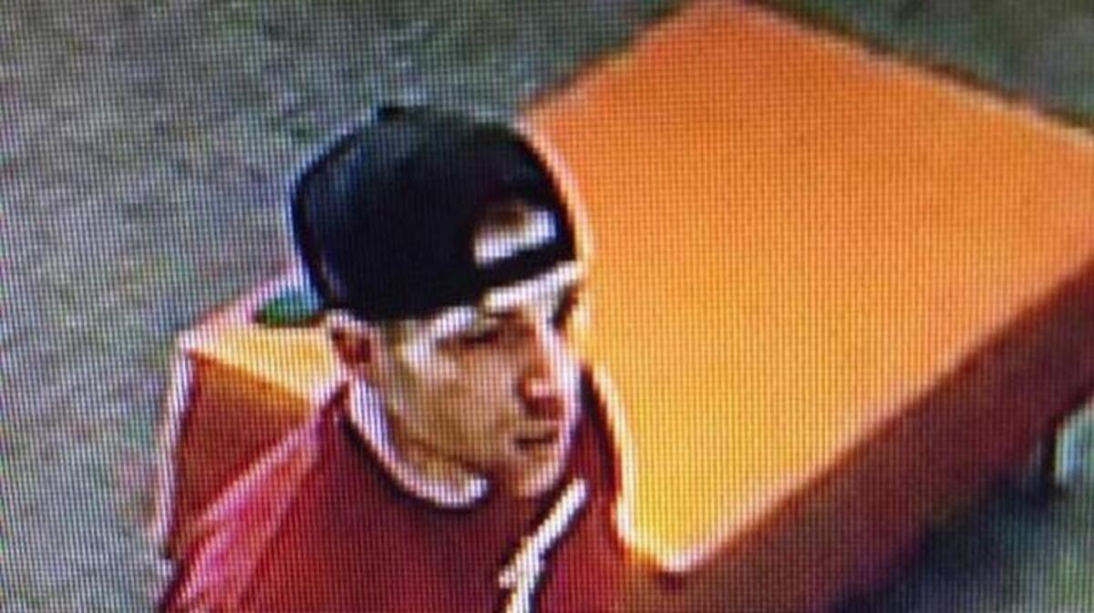 Suspect in AT&T cell phone theft