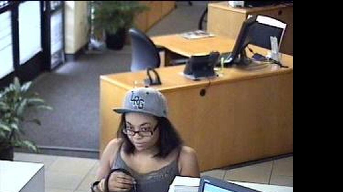 
Security footage shows the suspect at a July 9 bank robbery at a Bank of the West on Manzanita Avenue.
