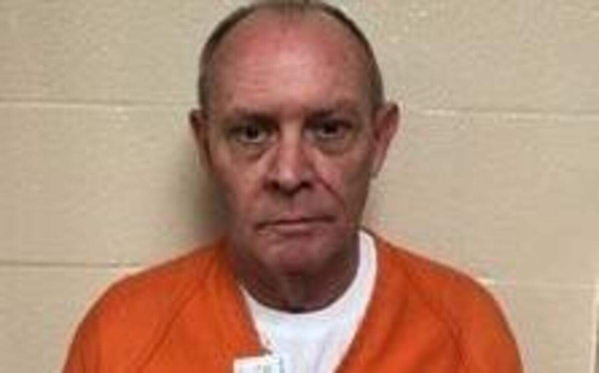 
Johnny Carlson is suspected of committing a bank robbery in Rocklin on Feb. 4.
