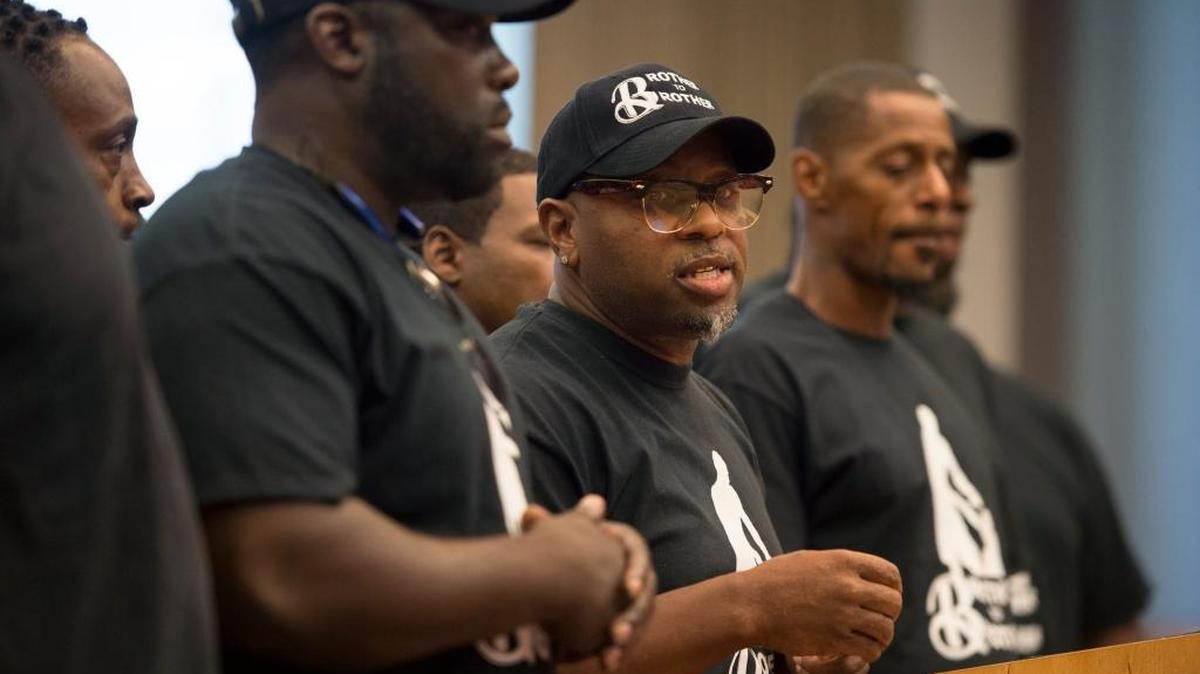 Del Paso Heights advocate Dionne Johnson of the Brother to Brother grassroots gang prevention organization speaks to the Sacramento City Council in support of Advance Peace, a controversial gun-violence prevention program.