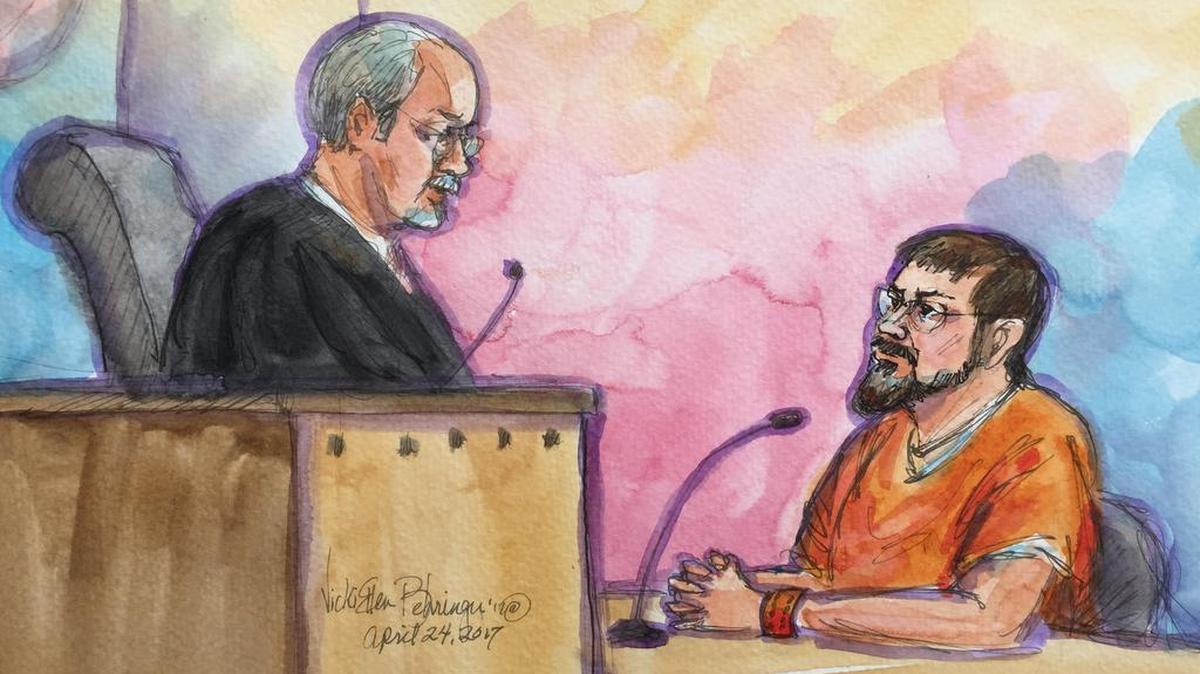 Tennessee teacher Tad Cummins appeared in a Sacramento federal court Monday. Cummins, who was arrested April 20 in Siskiyou County, faces state charges of aggravated kidnapping and sexual contact with a minor and federal charges of taking a minor across state lines for sex.