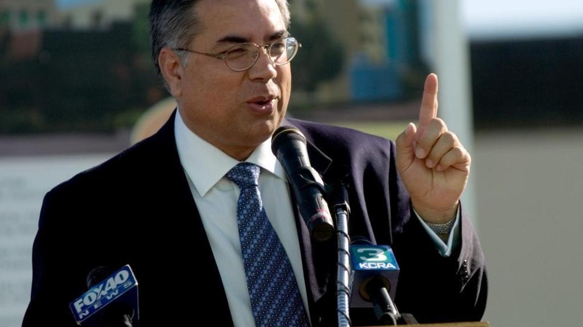 Abe Alizadeh.