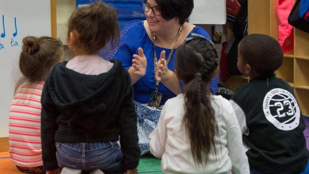 Teacher Shelly Potter teaches preschool students at Natomas Park Elementary School in Sacramento on Oct. 4, 2016.