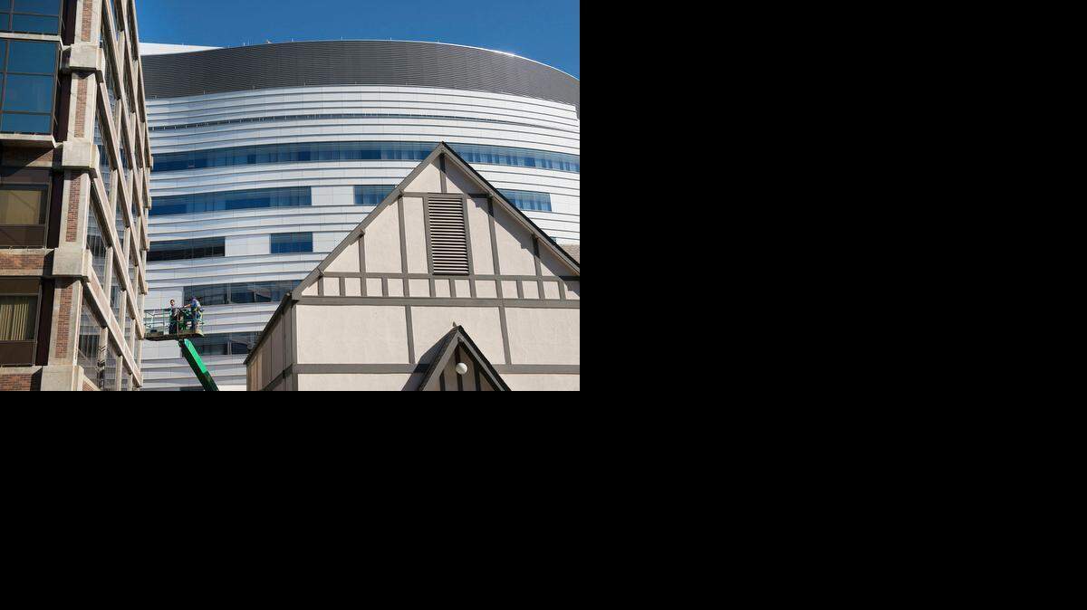 
The Old Tavern, which dates from the 19th century, and the Buhler Building, left, home to Sutter Cancer Center, frame the new Anderson Lucchetti Women’s and Children’s Center at Sutter Health’s campus in midtown Sacramento.
