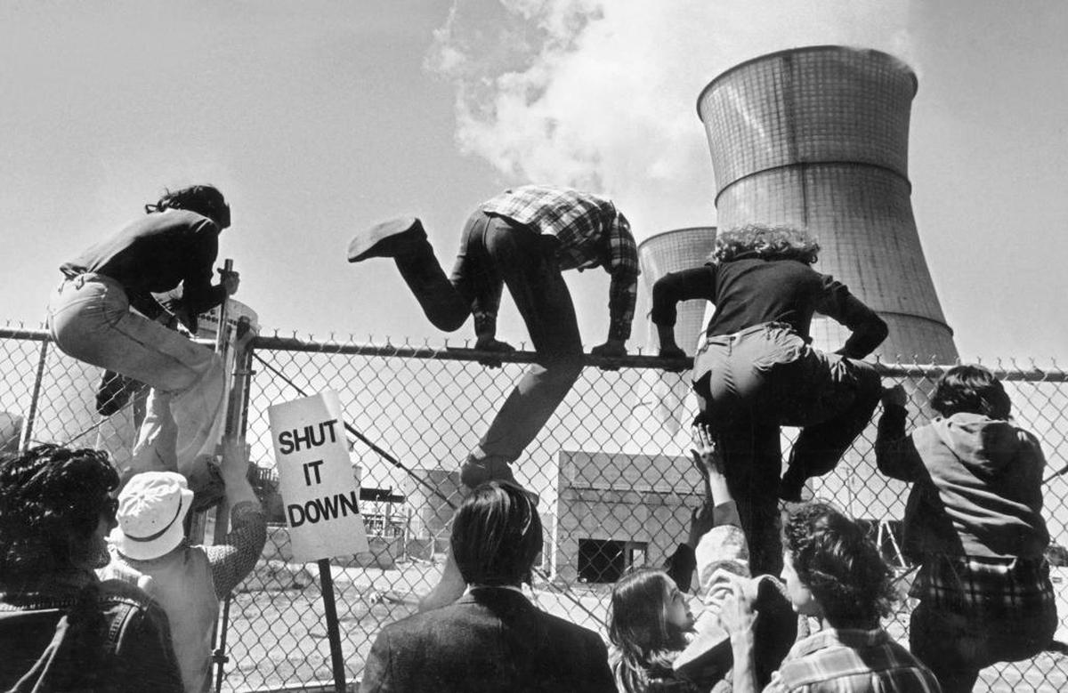 A tumultuous anti-nuclear demonstration at Rancho Seco on March 31, 1979, was spurred by the accident at the Three Mile Island nuclear plant in Pennsylvania. Rancho Seco opponents sought closure of the plant because of its similarity to the Three Mile Island facility.