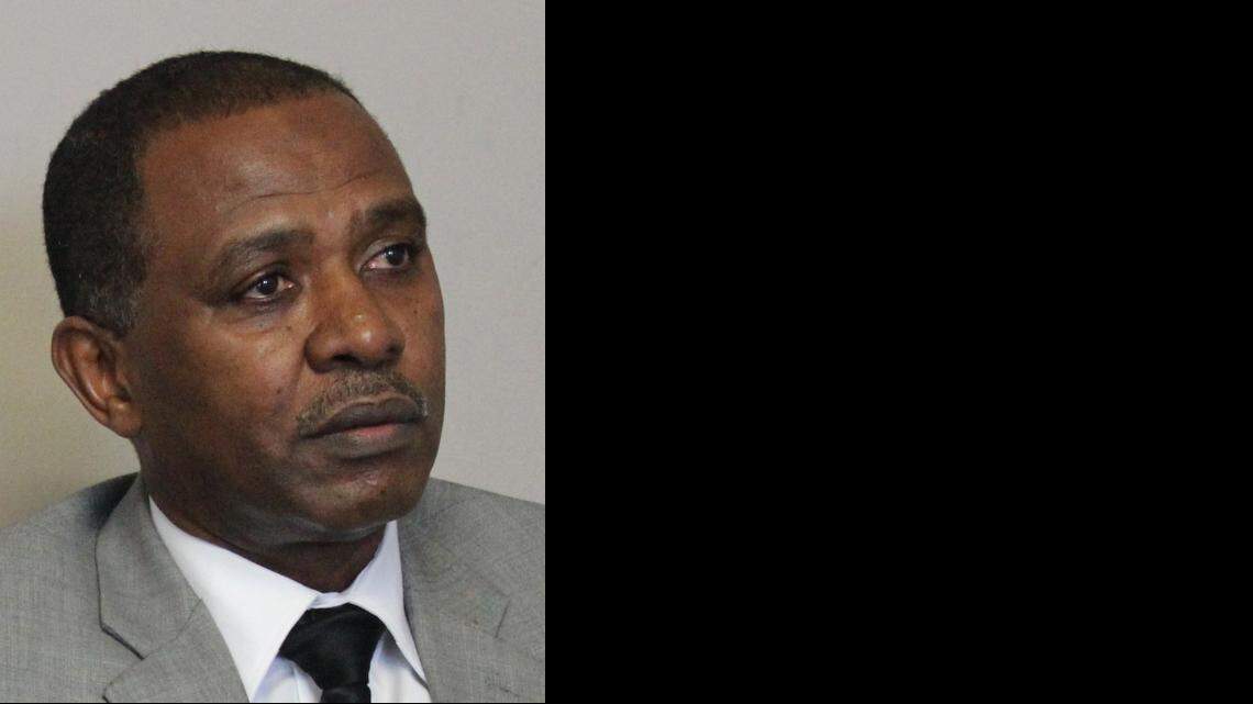 
Alleging years of intense harassment and retaliation, Muslim correctional officer Elsiddig Elhindi has filed a federal civil rights lawsuit against the California Department of Corrections and Rehabilitation.
