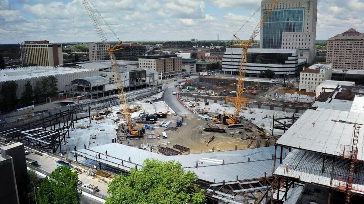 
Unite Here filed paperwork with the city of Sacramento  to begin gathering signatures for a proposal to raise the minimum wage for arena workers to $13.50 an hour on Jan. 1, 2017, and gradually increase the rate to $15 per hour on Jan. 1, 2019. 

