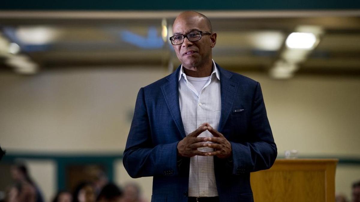 Sacramento City Councilman Allen W. Warren, shown hosting a community meeting in 2014, has denied sexual harassment allegations.