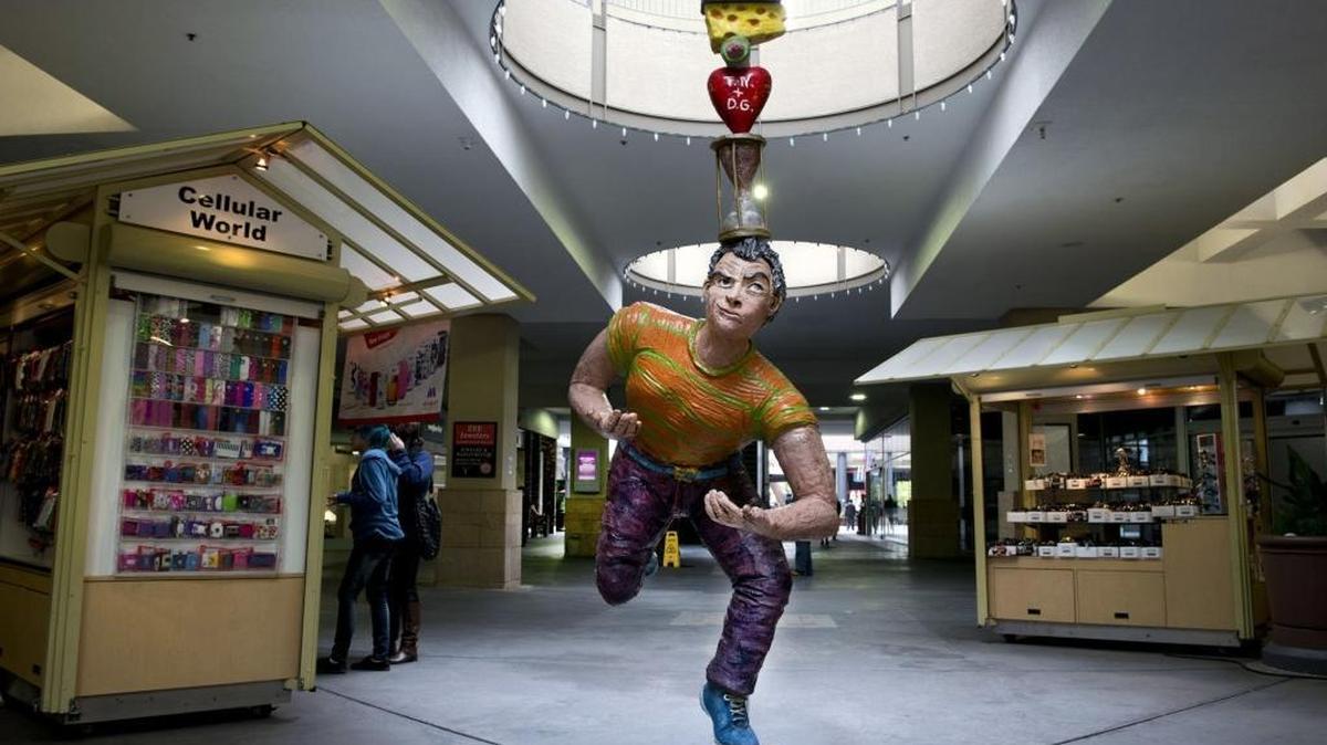 
“Balancing Act, Too,” by Sacramento artist Tony Natsoulas stood at Downtown Plaza for 21 years until it was moved to make way for the construction of a new arena. The Kings are donating the sculpture to the city and it will be relocated to Cervantes Park in Land Park.
