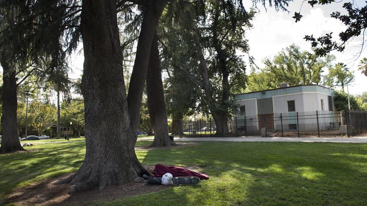 The 3,300 square-foot building in Midtown’s Winn Park, that has been vacant for more than a decade, will become a picnic-style restaurant serving ice cream, food and craft beer. Once used as a fire alarm station and a city information technology department, Winn Park has become a frequent gathering spot for homeless.