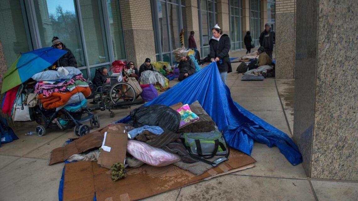 Sacramento mayor’s plan to bar homeless from sleeping at City Hall draws criticism