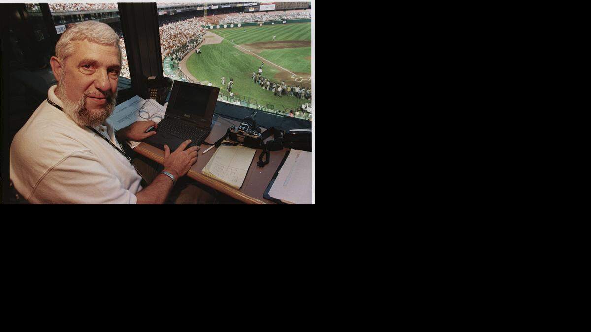 
Nick Peters, shown here at a 1999 Giants game, covered the team for 47 seasons. He died Monday at 75.
