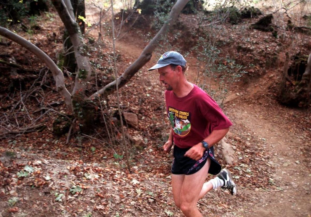 Bill Finkbeiner running in Auburn in 1998.