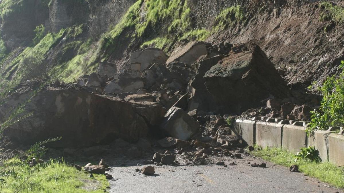 Rain and wind over the weekend caused a rock slide on the American River bike trail near Lake Natoma.